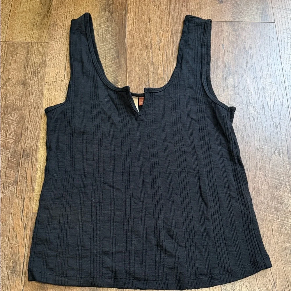 Pilcro Black Textured Tank Top - Picture 1 of 7